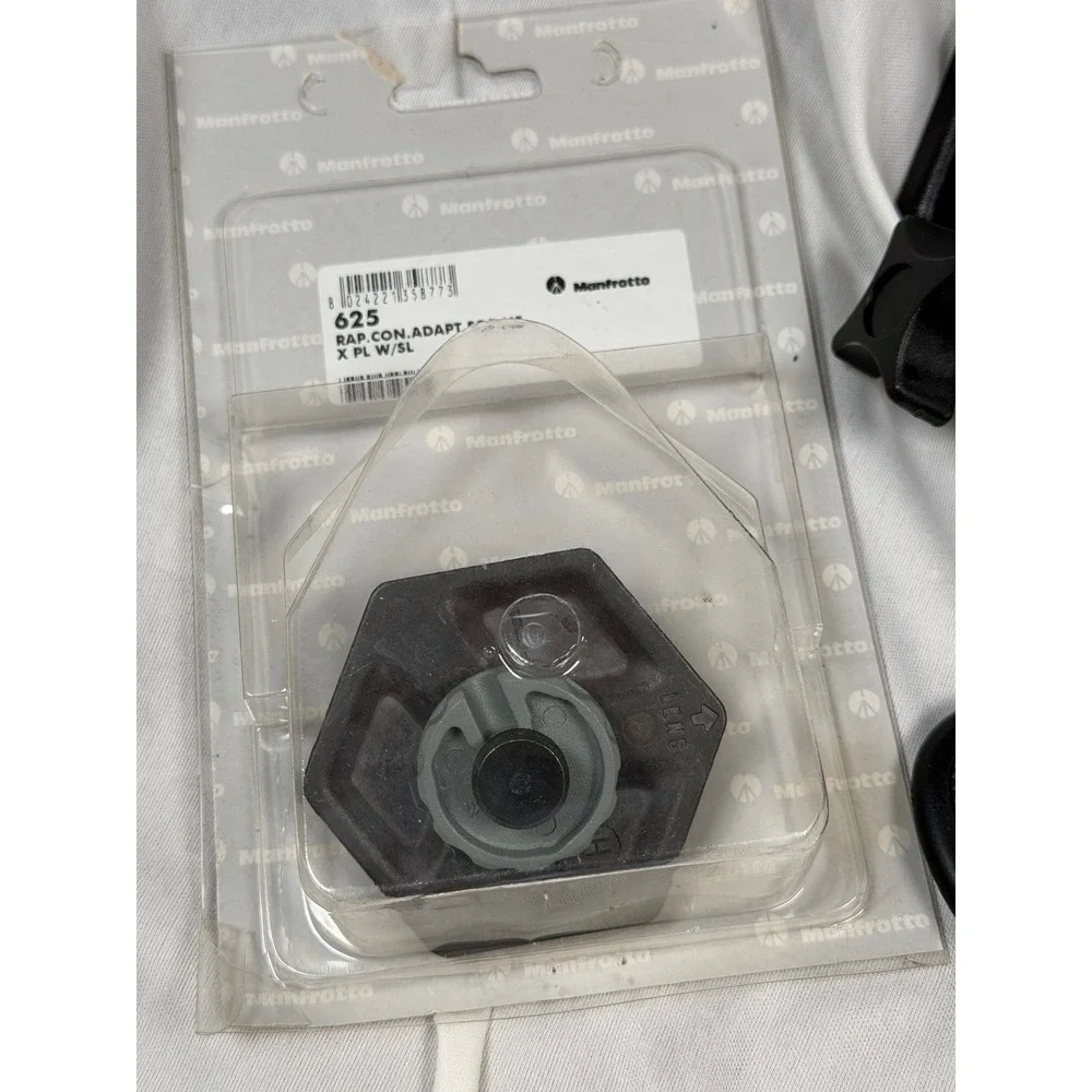 Manfrotto 3025 3-Way Pan Tilt Tripod Head with 625 Rapid Connect Adapter Plates